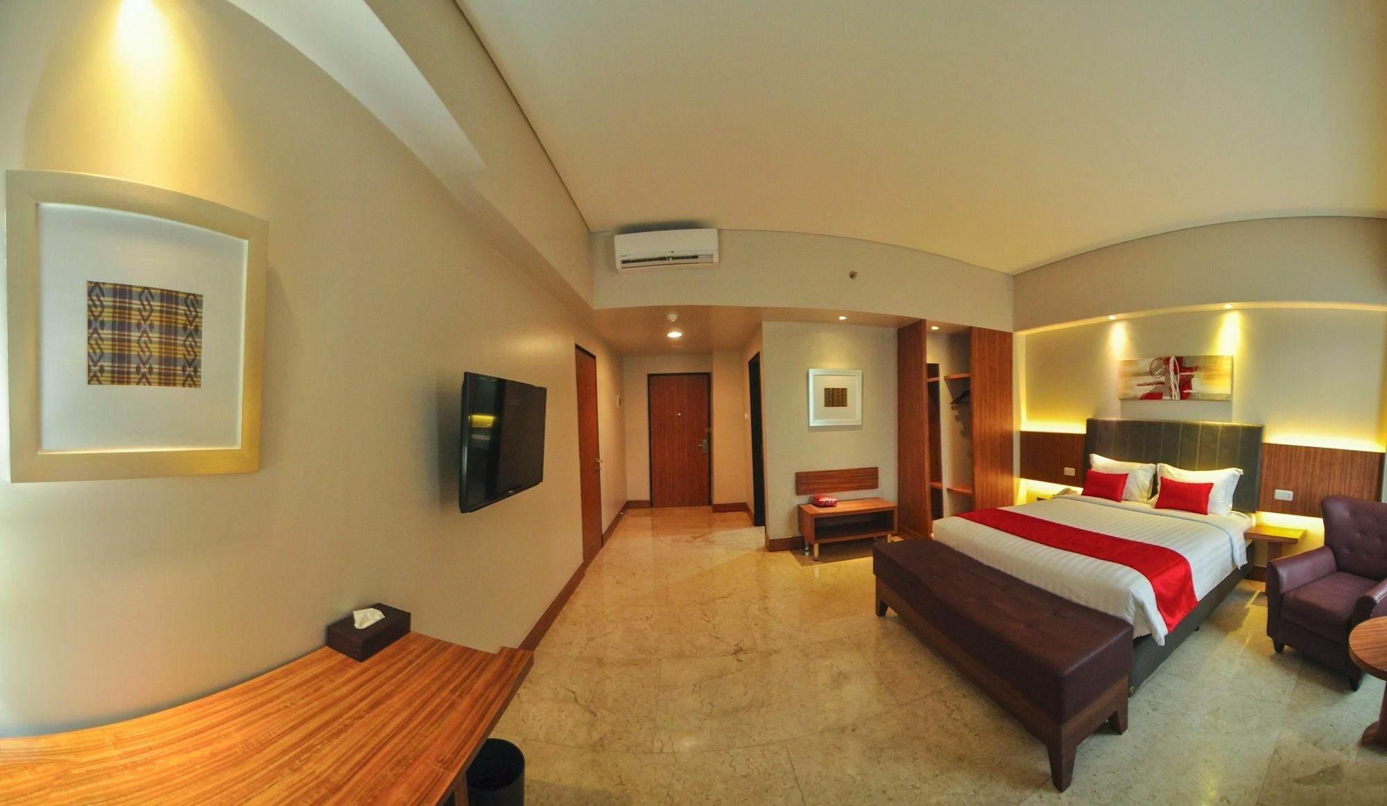 Demelia Hotel Makassar Esterno foto